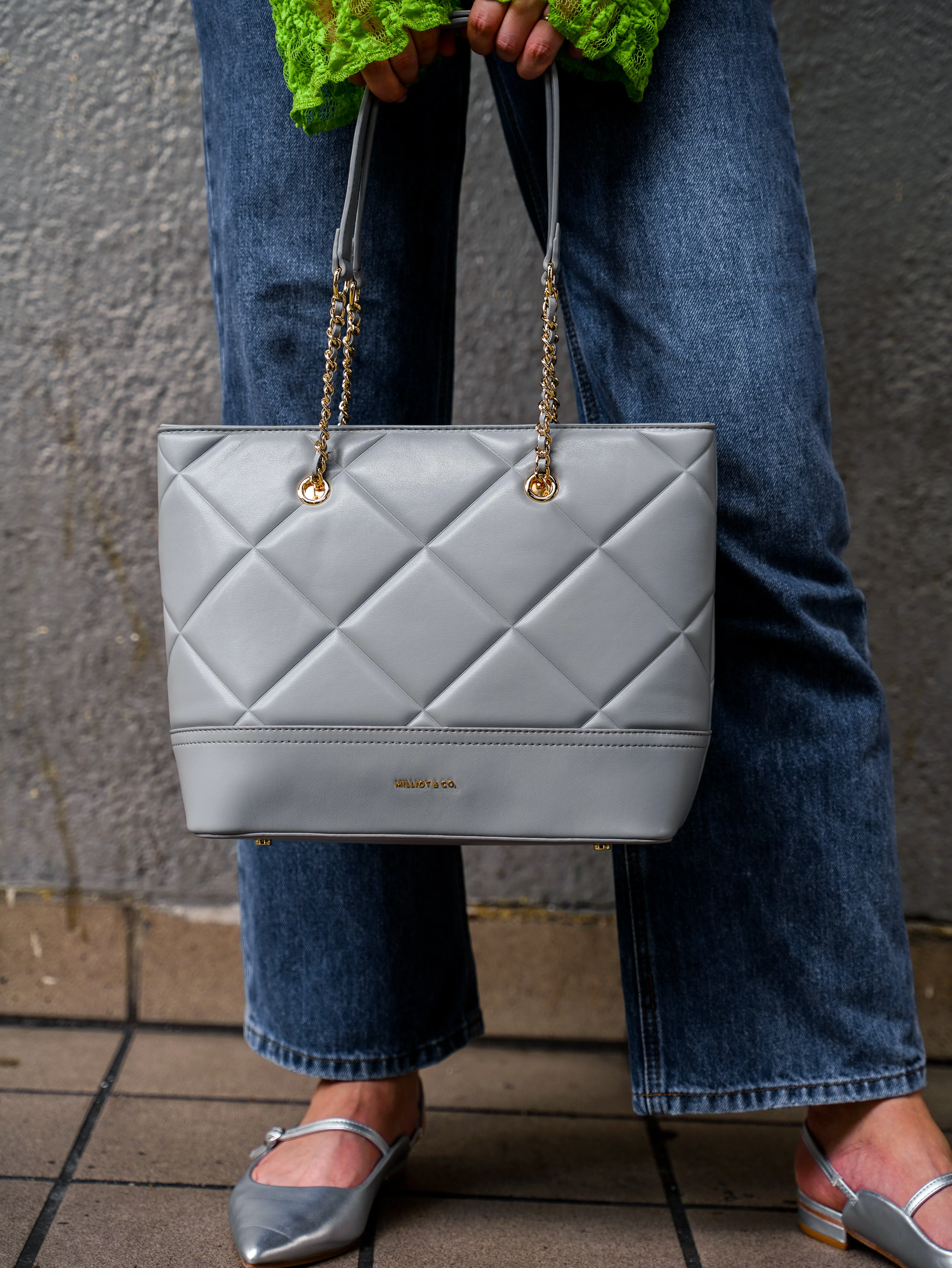 De Luna Quilted Totebag (Smoke)