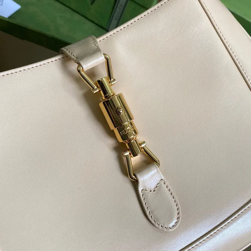 Gucci   Luxury Bags  1047
