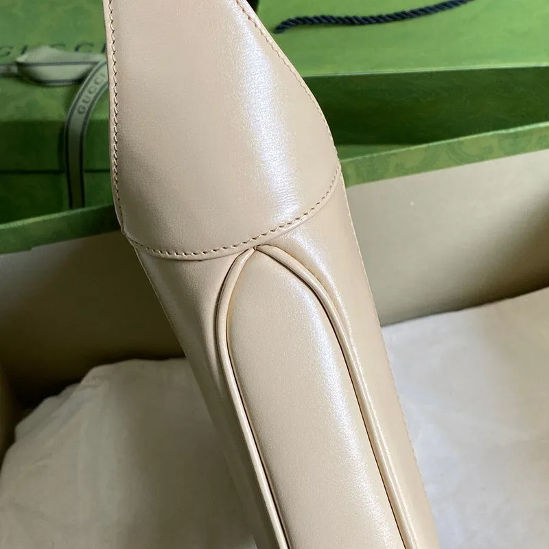 Gucci   Luxury Bags  1047