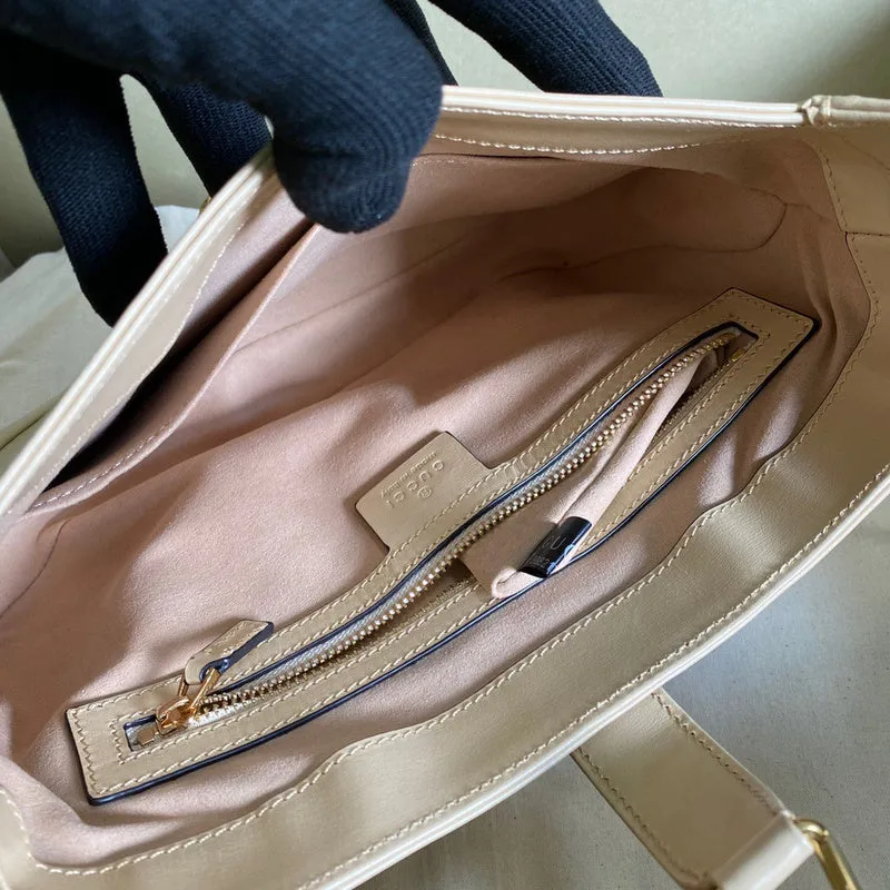 Gucci   Luxury Bags  1047