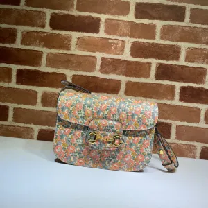 Gucci   Luxury Bags  1089