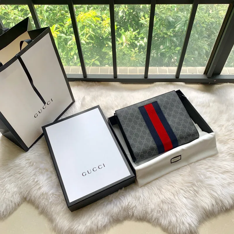 Gucci   Luxury Bags  1329