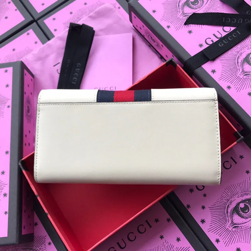 Gucci   Luxury Bags  886