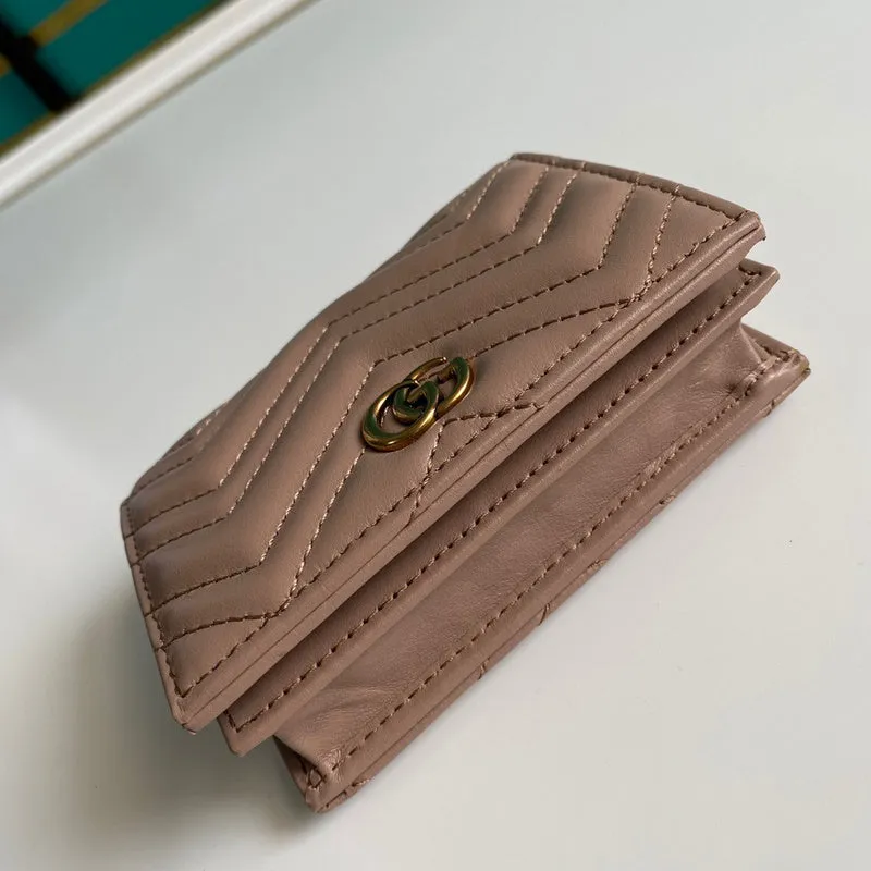Gucci   Luxury Bags  933