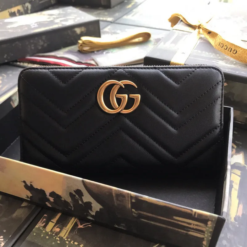 Gucci   Luxury Bags  940