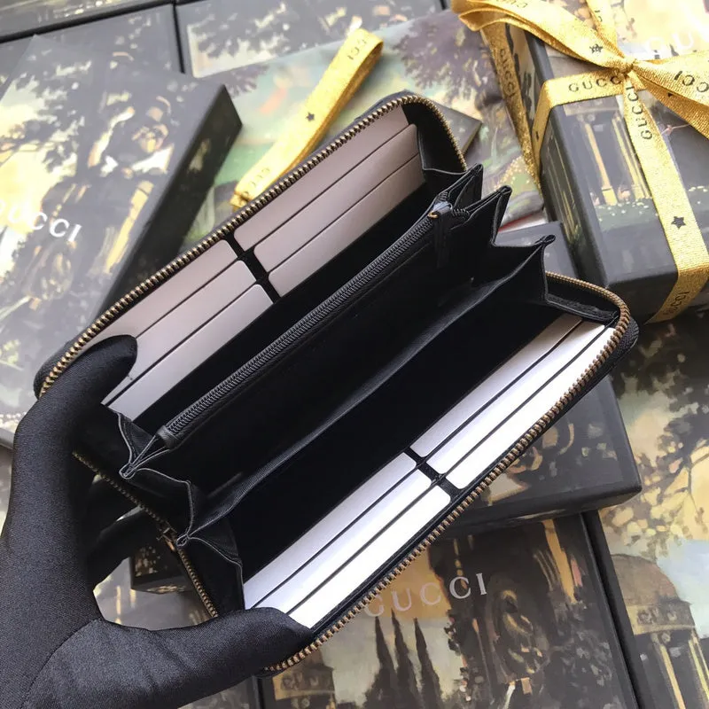 Gucci   Luxury Bags  940
