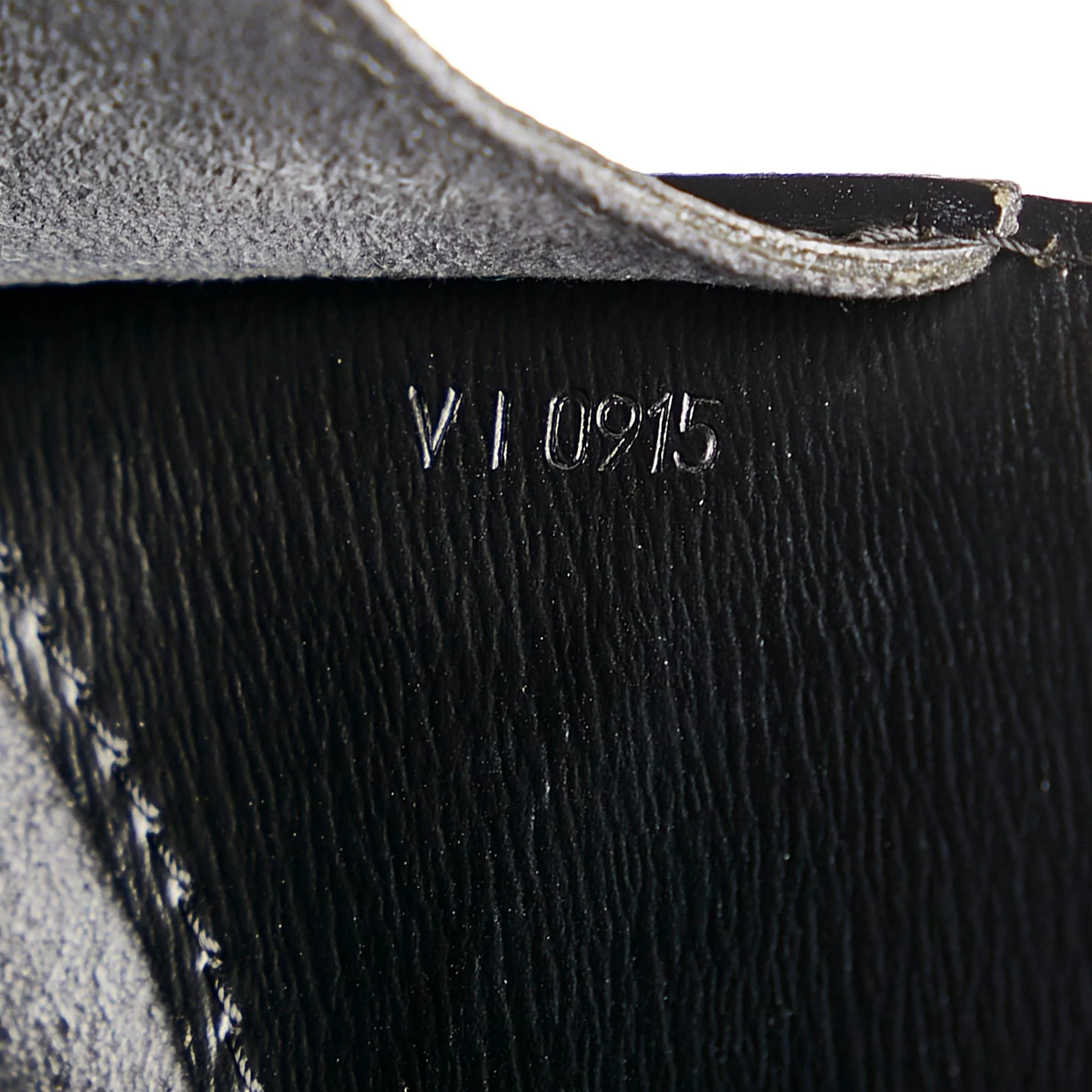 Louis Vuitton Epi Cluny (SHG-36748)