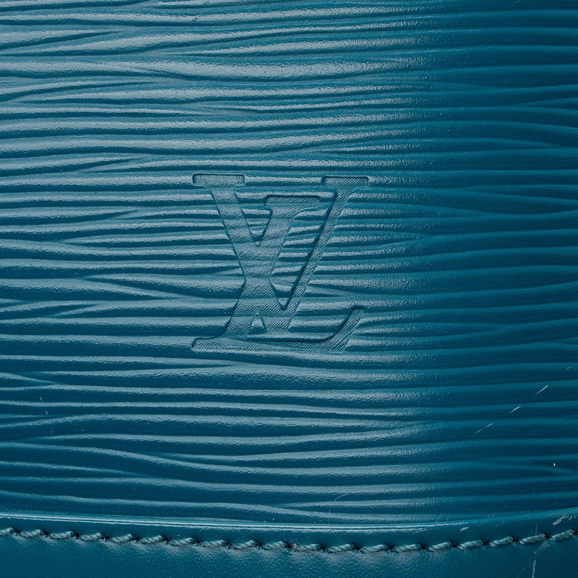 Louis Vuitton Epi Leather Alma PM Satchel (SHF-22239)