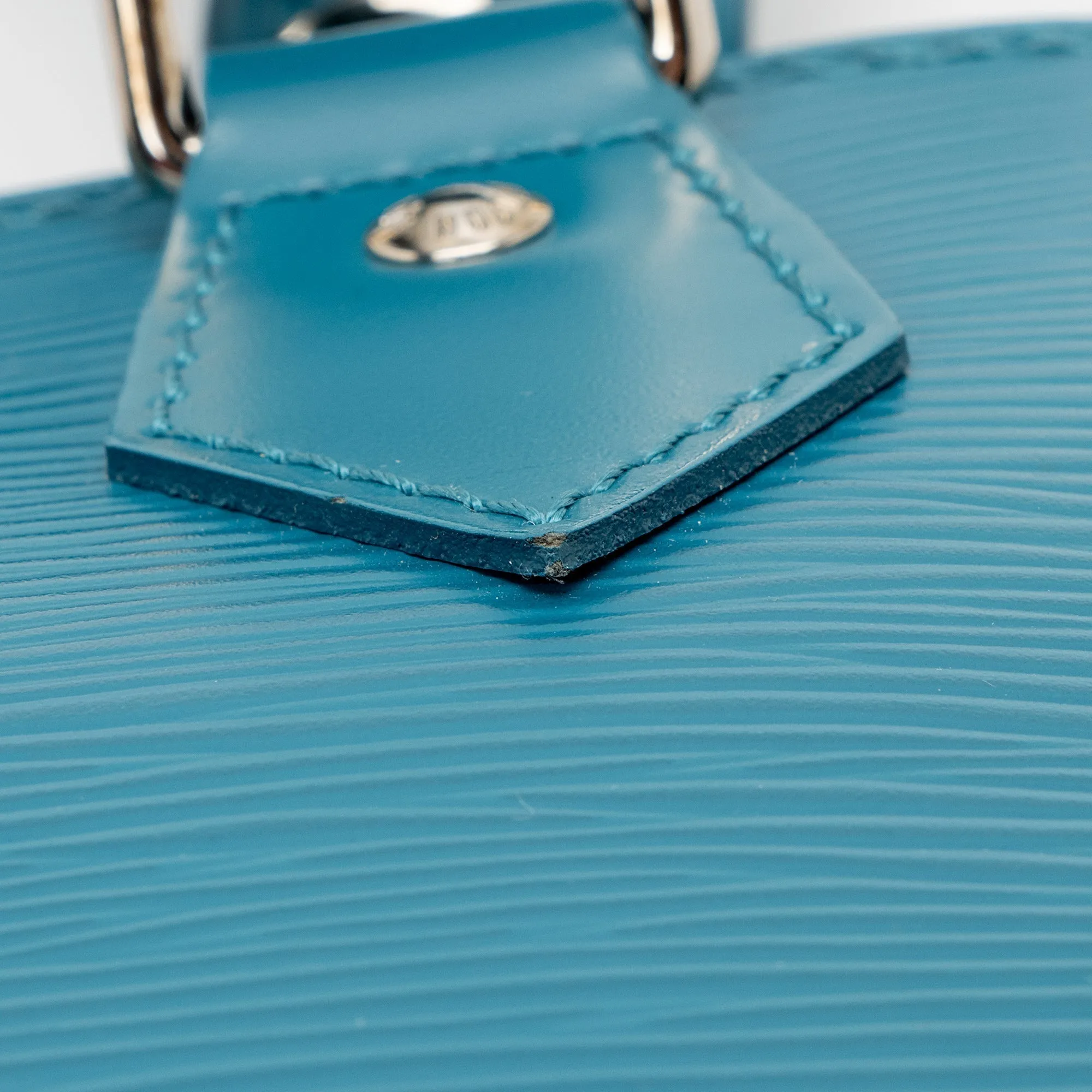 Louis Vuitton Epi Leather Alma PM Satchel (SHF-22239)