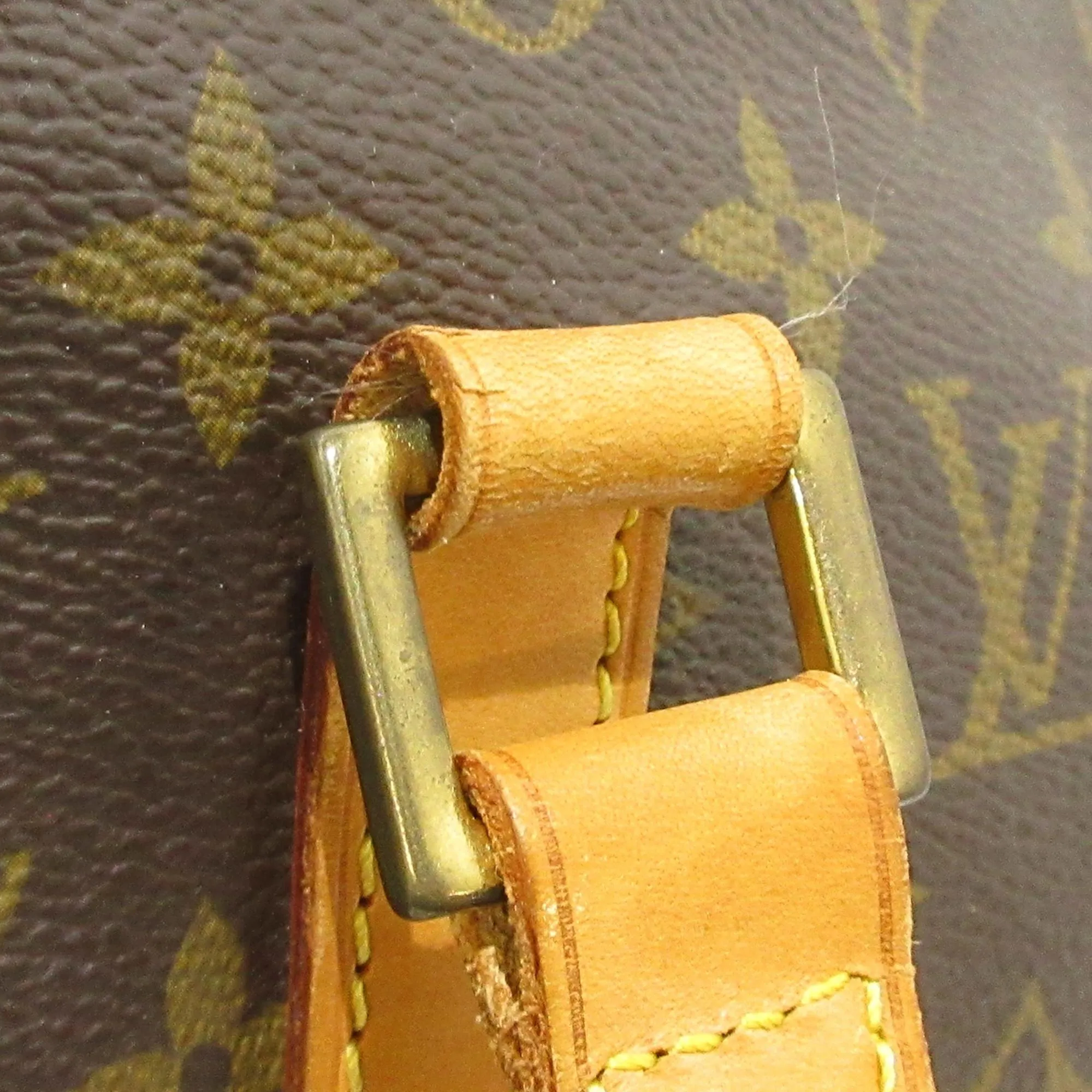 Louis Vuitton Monogram Cabas Mezzo (SHG-4OU6GY)