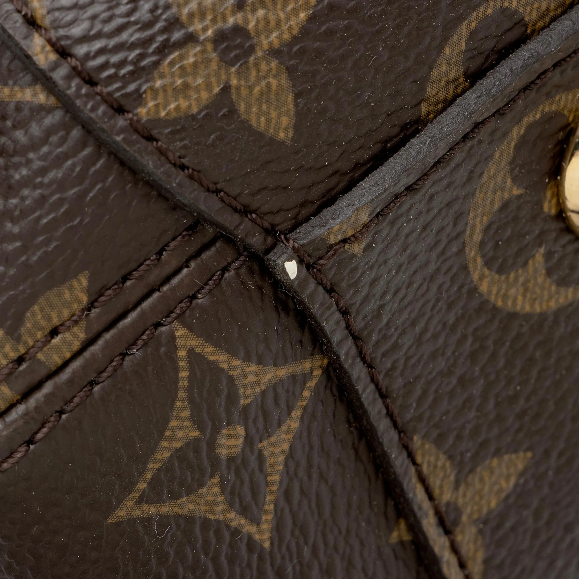 Louis Vuitton Monogram Canvas Montaigne MM Tote (SHF-Ol0huJ)