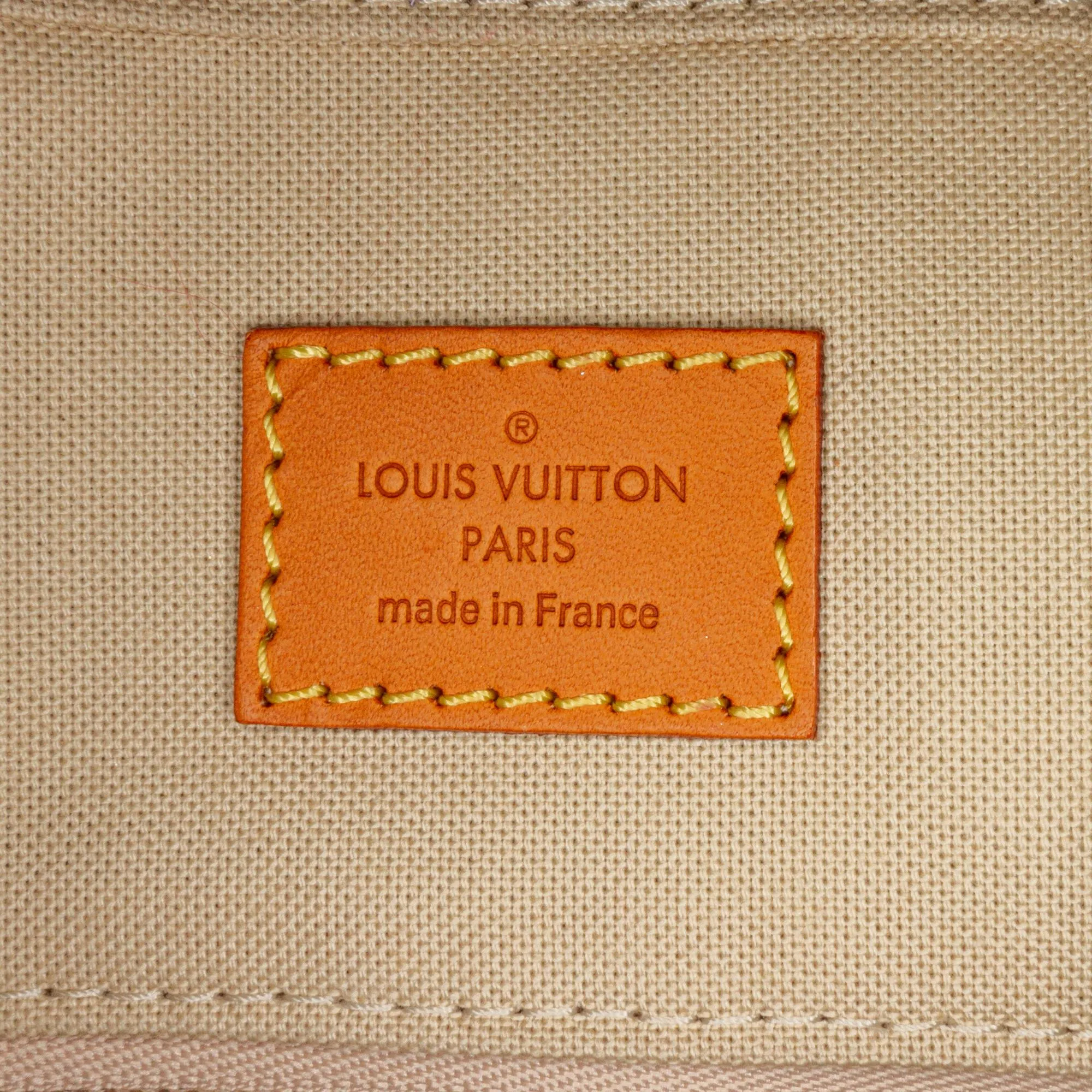 Louis Vuitton Monogram Iconoclasts Karl Legarfeld Punching Bag PM (SHG-W0Ywzs)