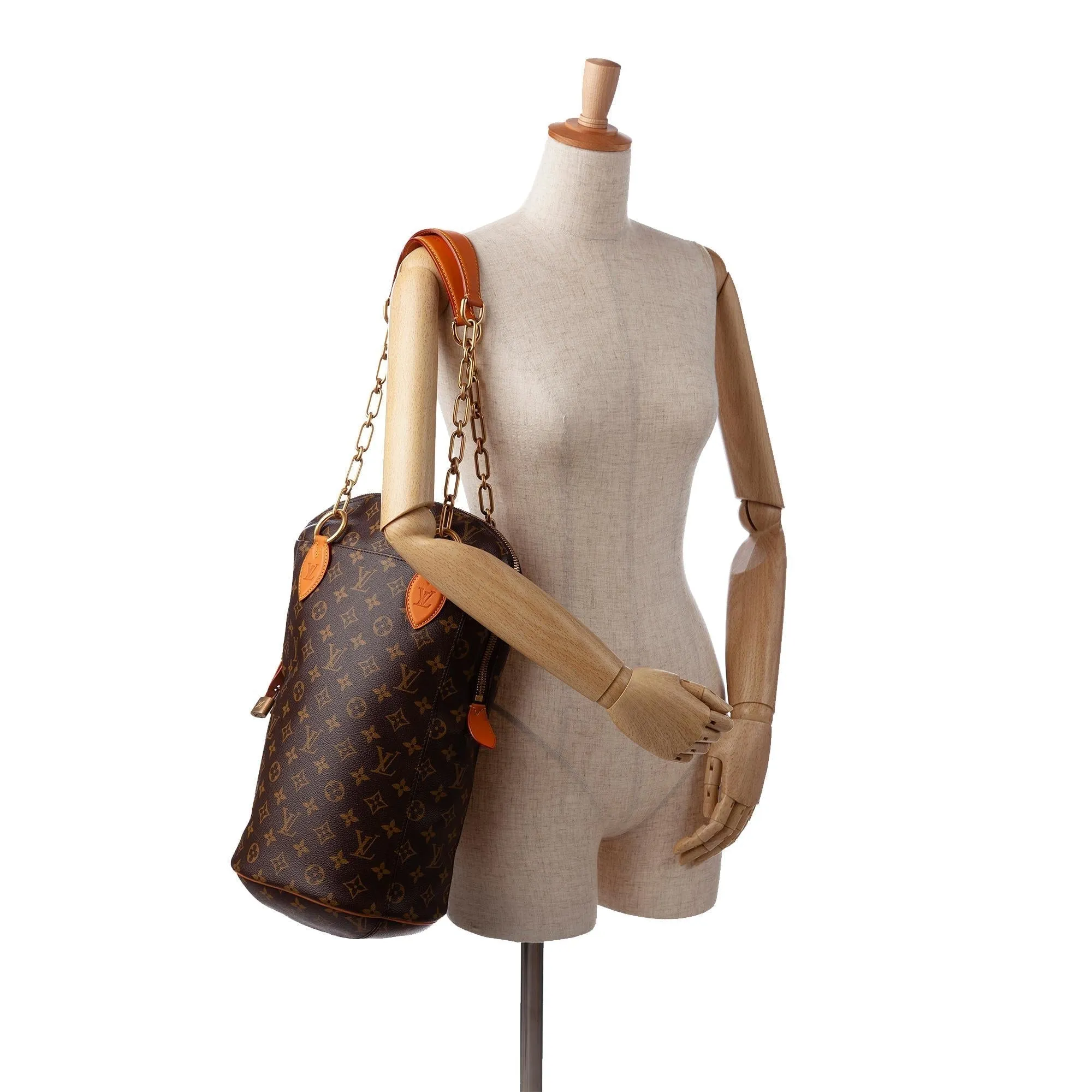 Louis Vuitton Monogram Iconoclasts Karl Legarfeld Punching Bag PM (SHG-W0Ywzs)