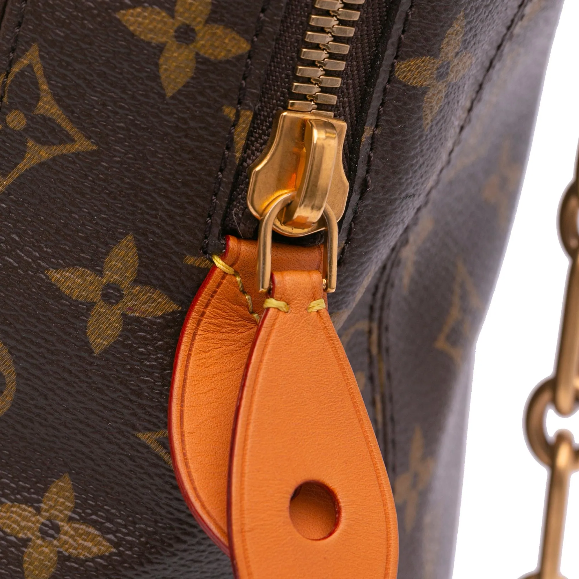 Louis Vuitton Monogram Iconoclasts Karl Legarfeld Punching Bag PM (SHG-W0Ywzs)