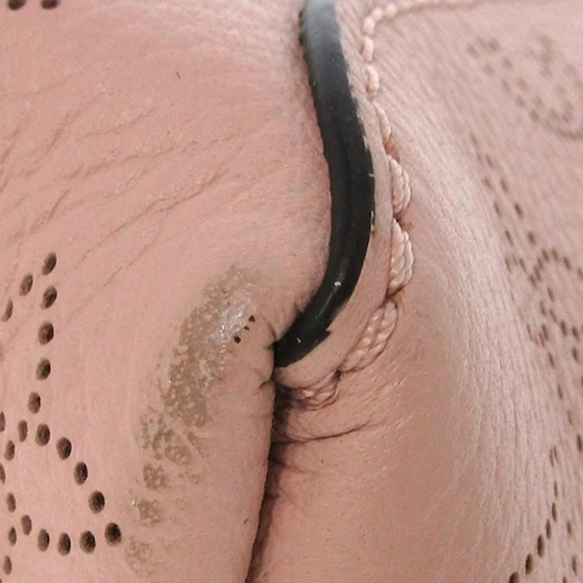 Louis Vuitton Monogram Mahina Hina PM (SHG-L1c1ju)