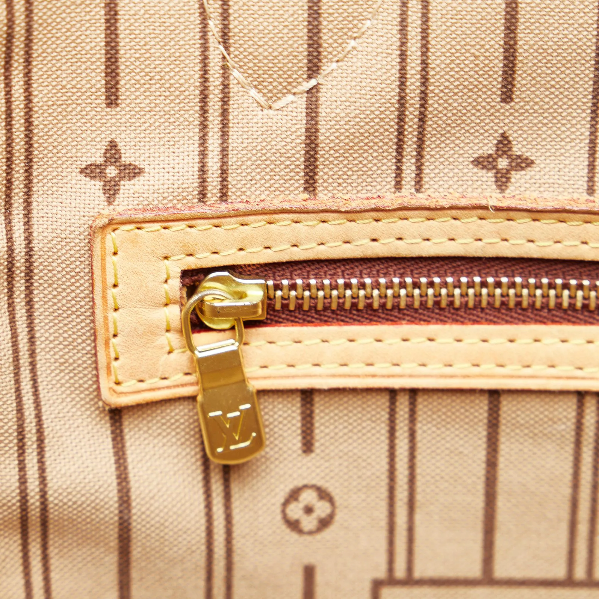 Louis Vuitton Monogram Neverfull MM (SHG-JoV5rq)