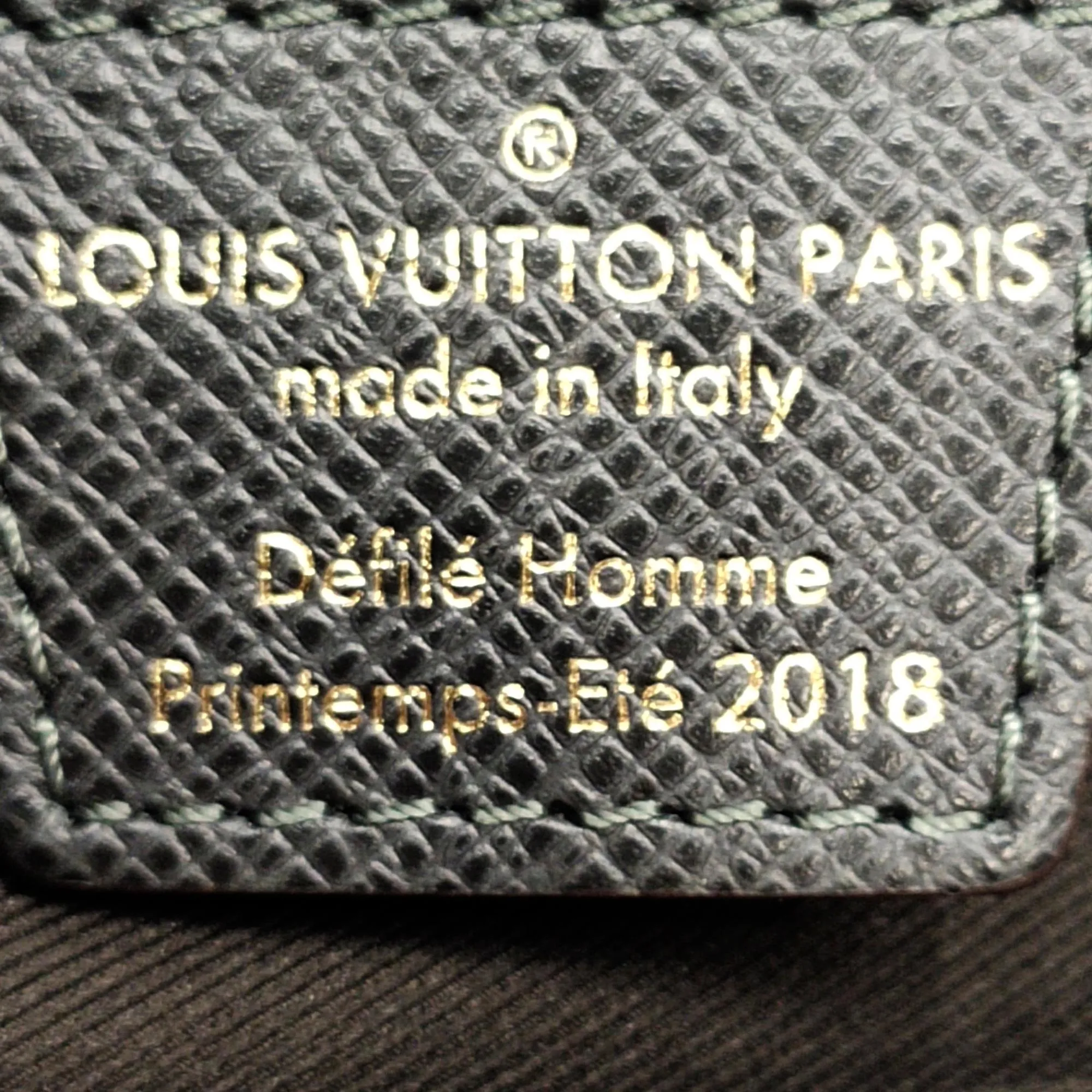 Louis Vuitton Monogram Pacific Outdoor Pouch (SHG-1lMqra)