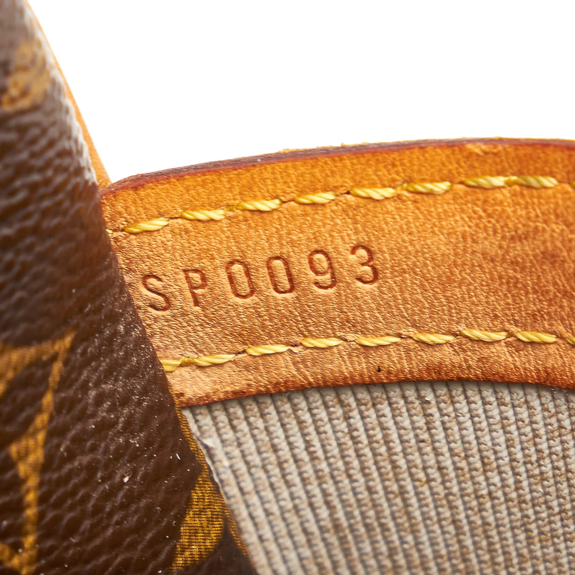 Louis Vuitton Monogram Reporter PM (SHG-36616)