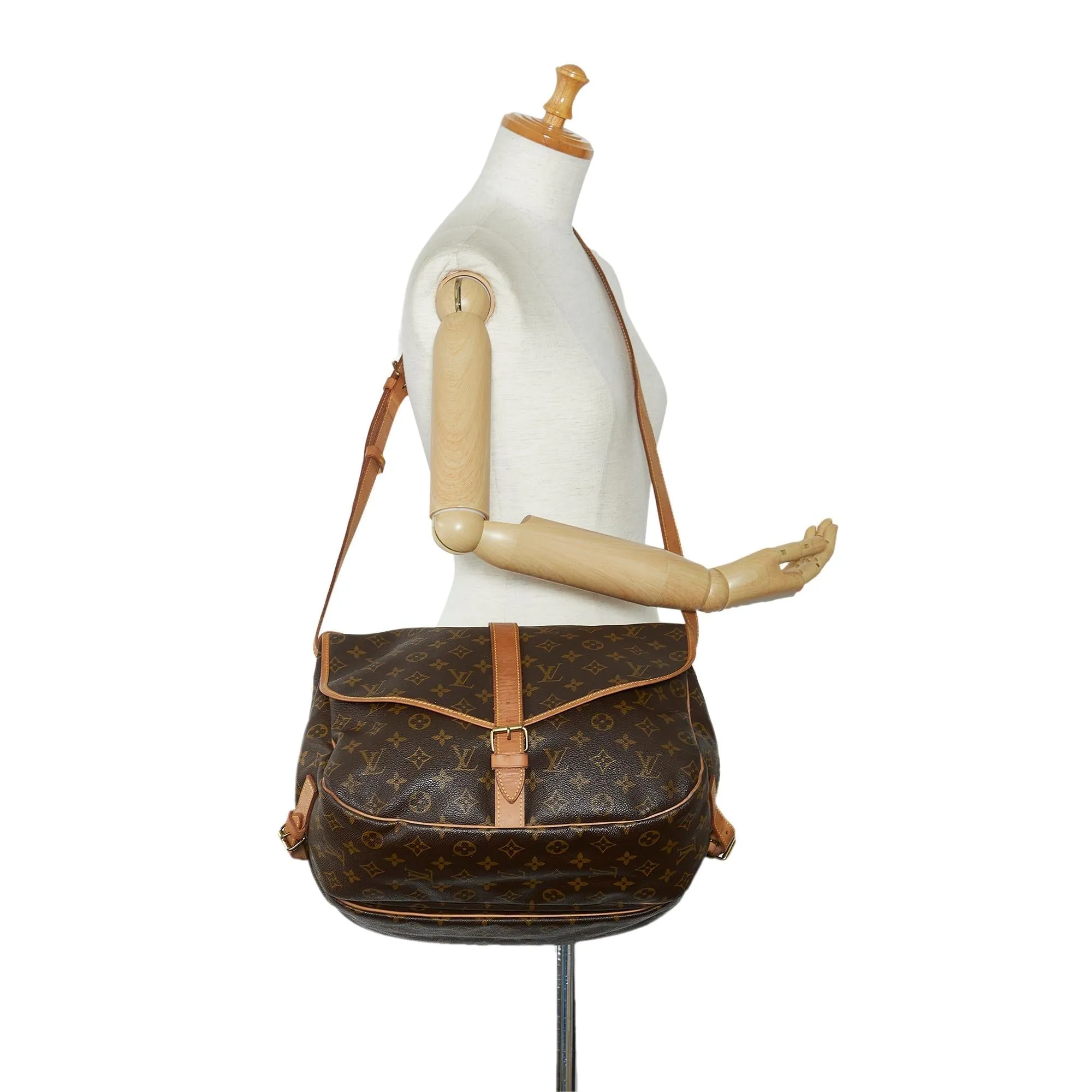 Louis Vuitton Monogram Saumur 35 (SHG-P8frKY)