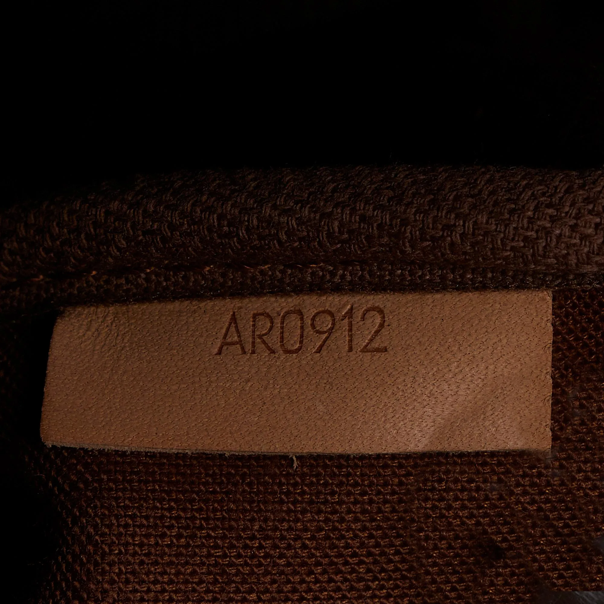 Louis Vuitton Monogram Saumur 35 (SHG-P8frKY)
