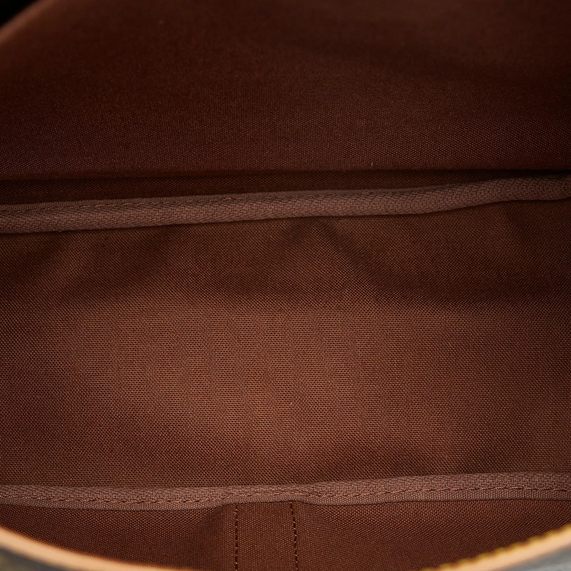 Louis Vuitton Monogram Saumur 35 (SHG-P8frKY)