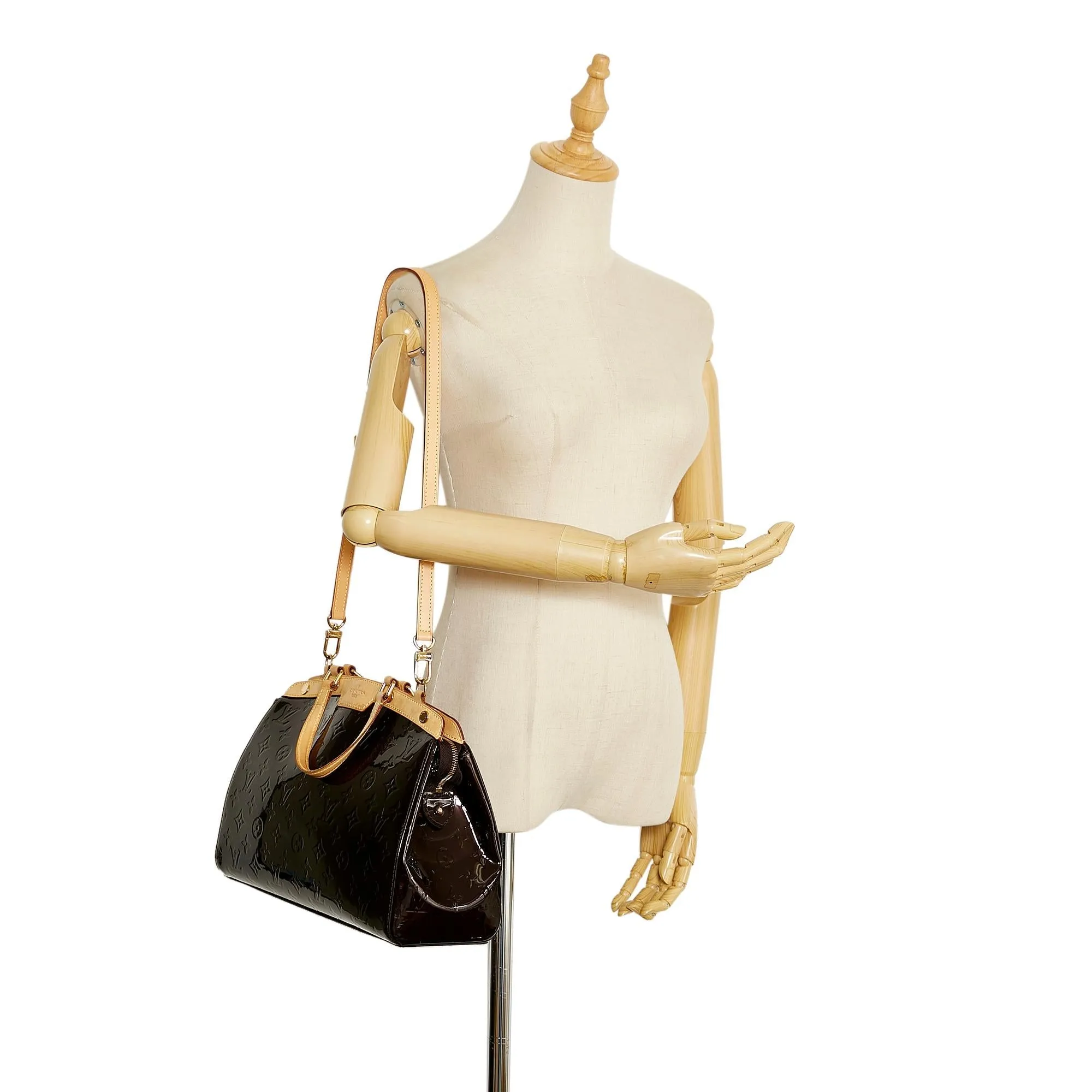 Louis Vuitton Monogram Vernis Brea MM (SHG-owEp1y)