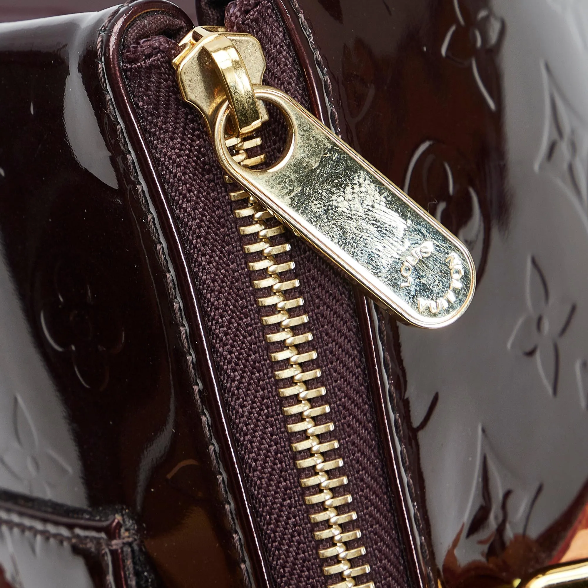 Louis Vuitton Monogram Vernis Rosewood Avenue (SHG-iahABX)