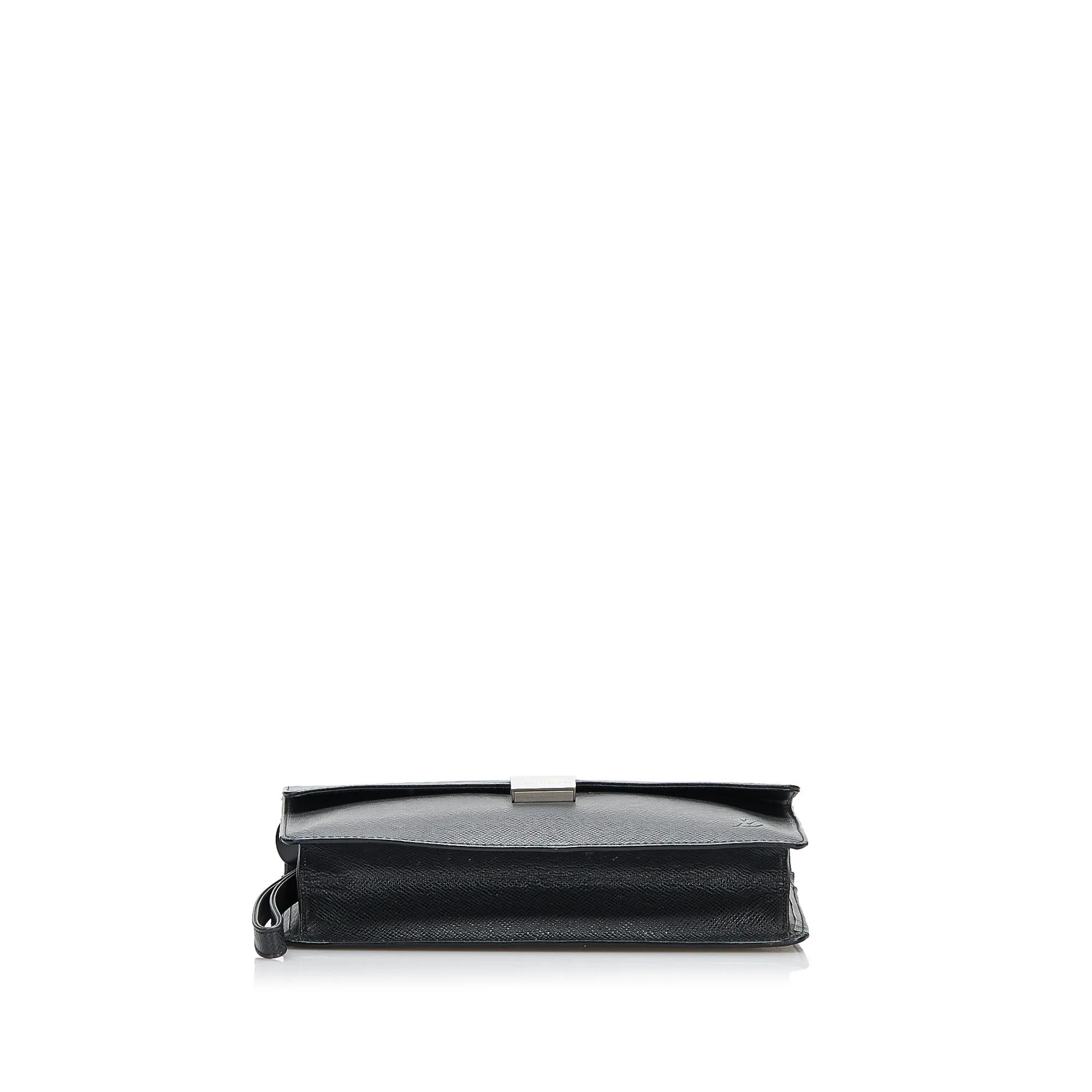 Louis Vuitton Taiga Selenga (SHG-ac5zUF)